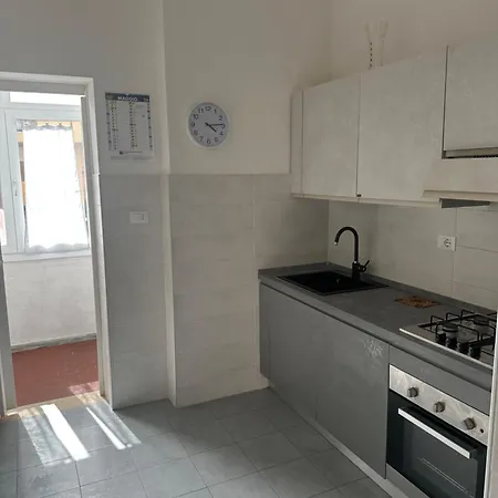 Apartment Rinnovato A - 2 E Parcheggio *